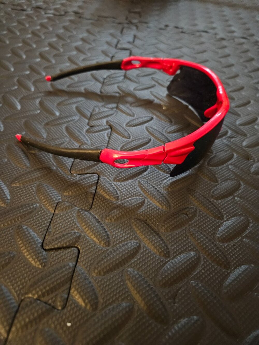 Red Sunglasses - Picture 7 of 7